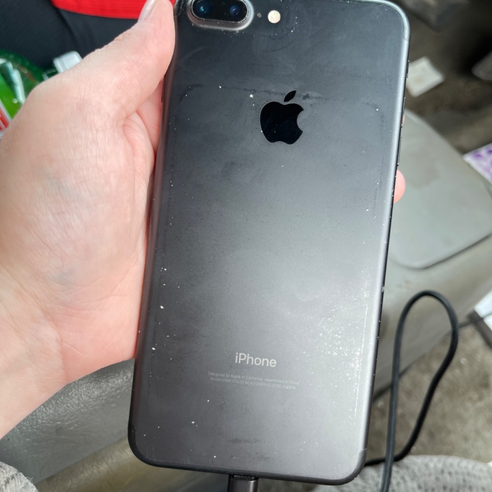 iPhone 7 Plus - Picture 3 of 3
